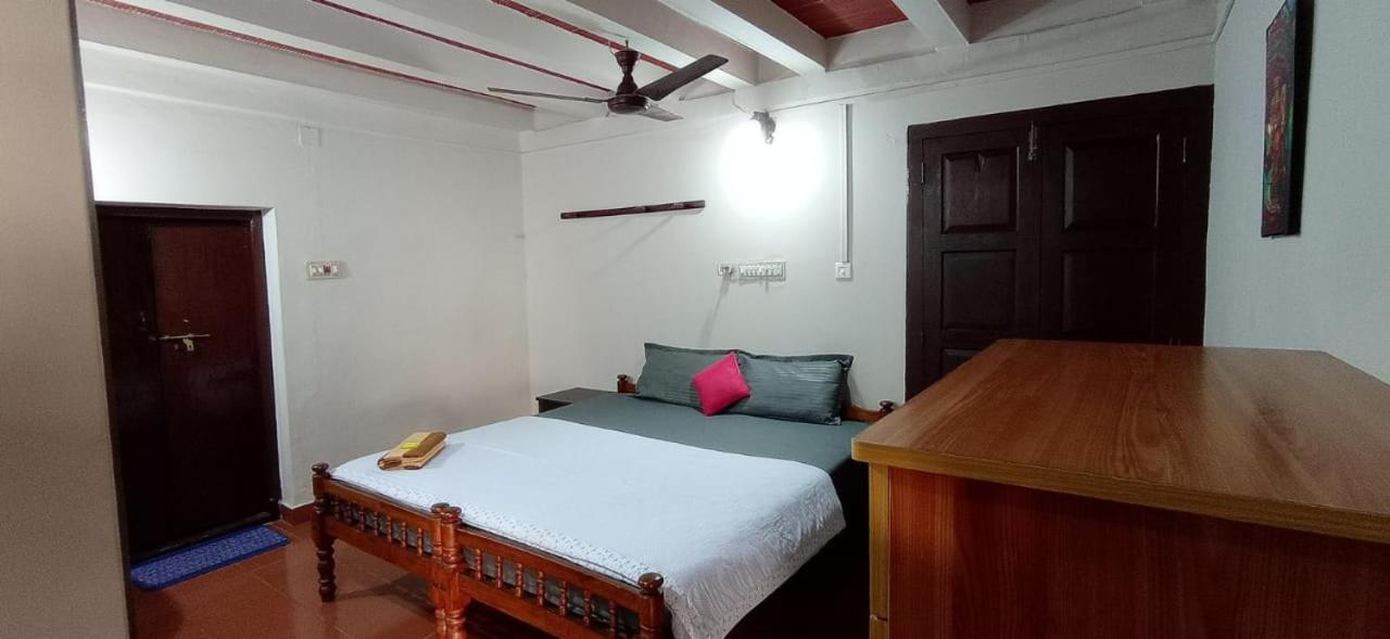 Perch By The Sea Bed and Breakfast Kannur Kamer foto