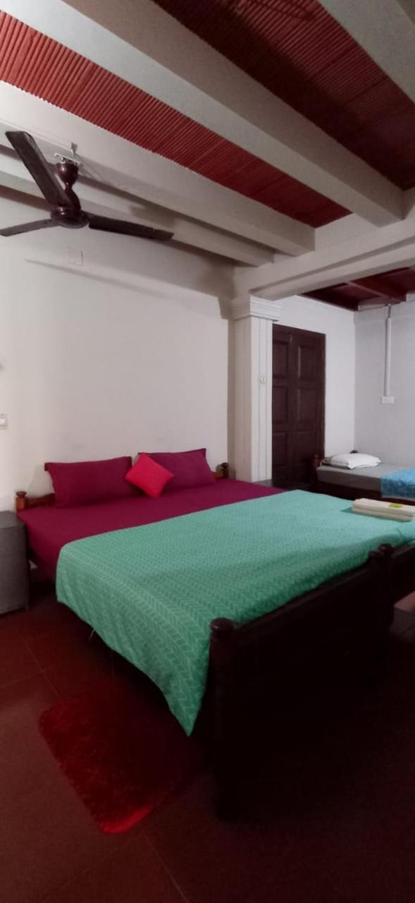 Perch By The Sea Bed and Breakfast Kannur Kamer foto